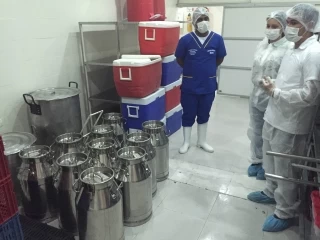 El personal cumpla con los implementos de salubridad necesarios y así poder  garantizar una buena prestación del servicio.